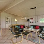 Dom wakacyjny Folke - 250m From The Sea By Interhome