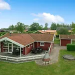Dom wakacyjny Folke - 250m From The Sea By Interhome