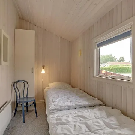 Hébergement de vacances Folke - 250m From The Sea By Interhome